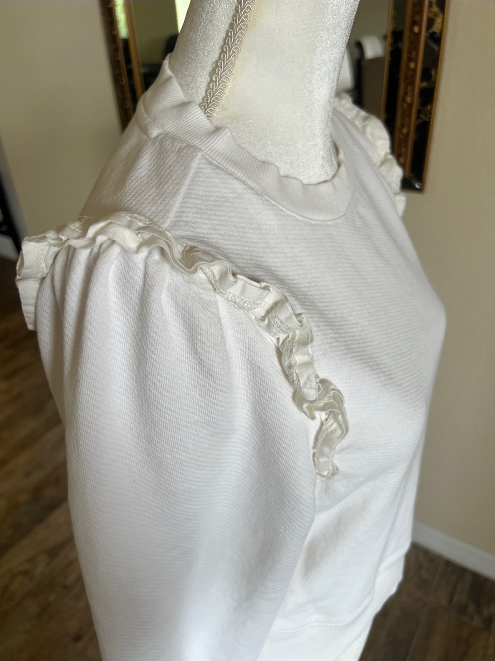 PAIGE Ruffle-Shoulder Sweatshirt - Picture 9 of 16